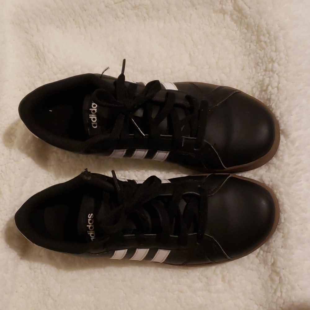 Adidas - Picture 6 of 6